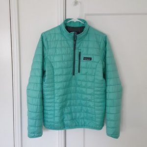 Cute Medium Teal Patagonia Pullover!